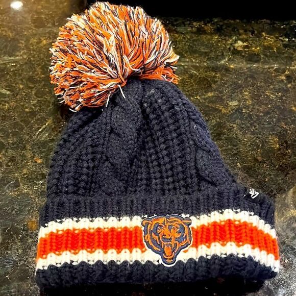 47 Accessories - Chicago Bears winter Pom Pom hat NWOT